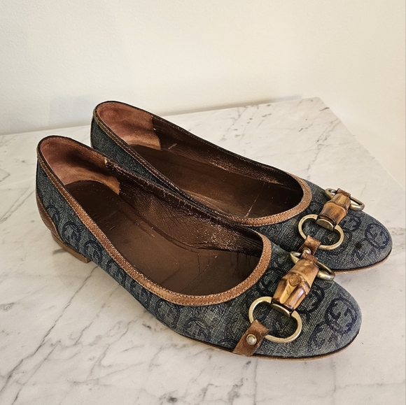 Size 7B | Gucci Authentic denim flat shoes - Picture 3 of 7